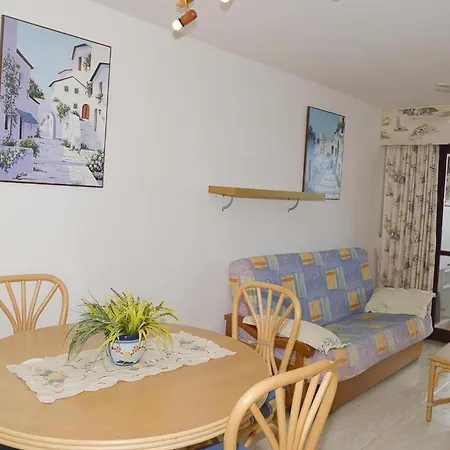 Coral Beach 213C - Apartment On The Beach, Calpe Apartament